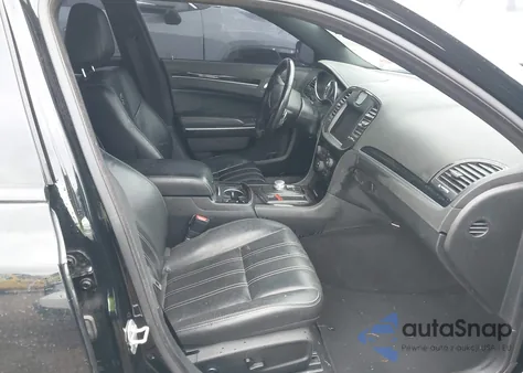 2021 Chrysler 300 300S z USA, uszkodzony, nr VIN 2C3CCABG9MH545964